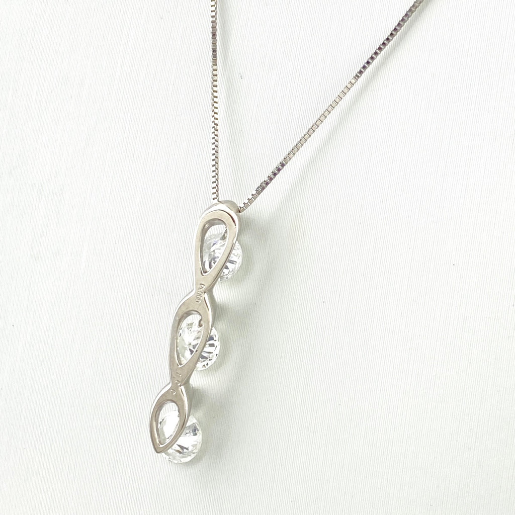 メレダイヤ デザインネックレス プラチナ ペンダント ネックレス Pt900 Pt850 ダイヤモンド レディース 【中古】nbjwl