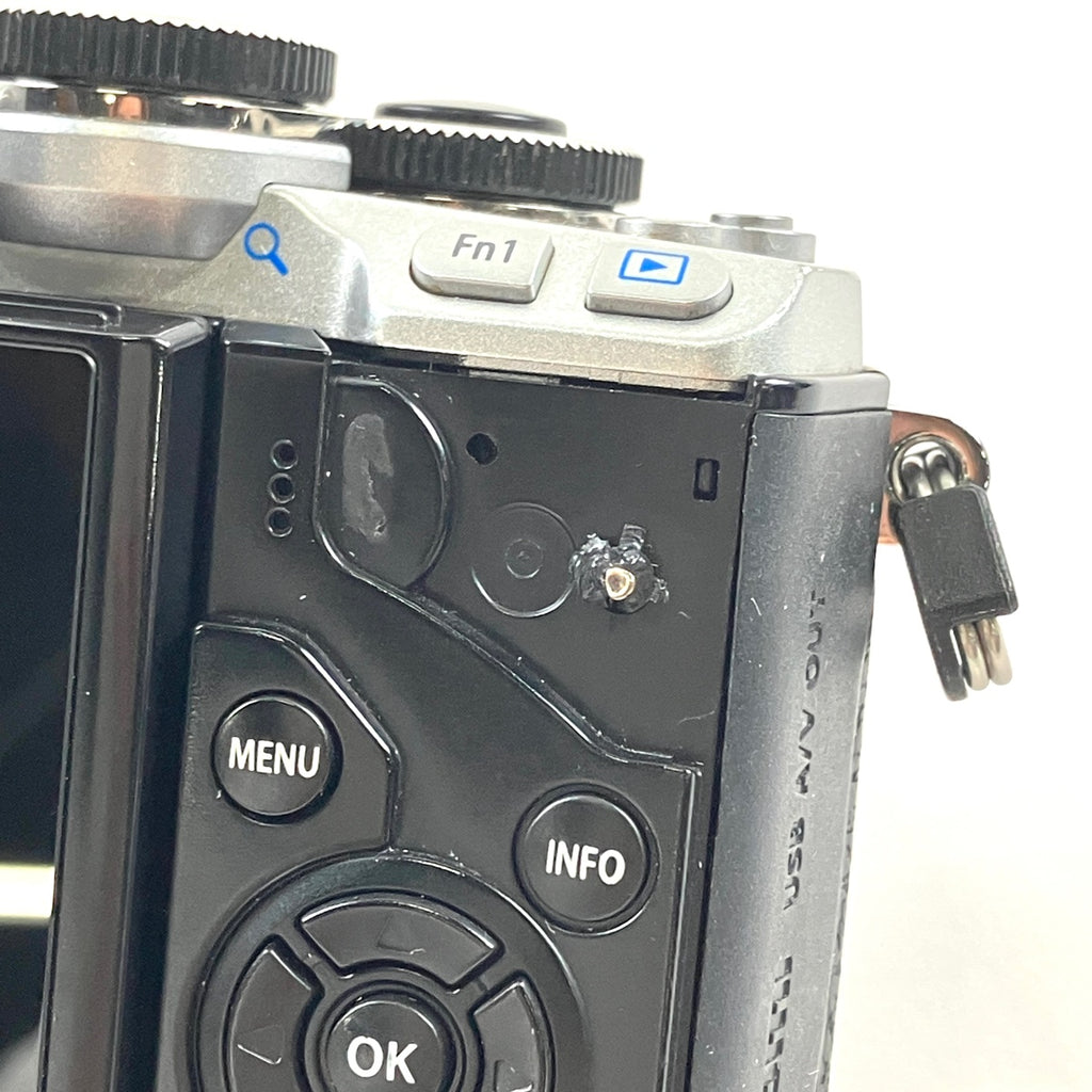 オリンパス OLYMPUS OM-D E-M10 ボディ シルバー デジタル ミラーレス 一眼カメラ 【中古】cambb