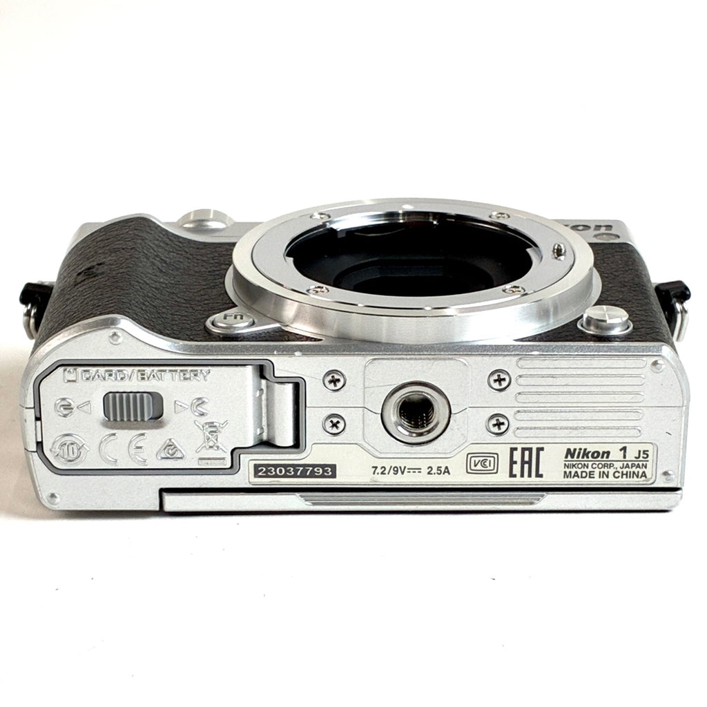 ニコン Nikon 1 J5 ボディ シルバー デジタル ミラーレス 一眼カメラ 【中古】cambb