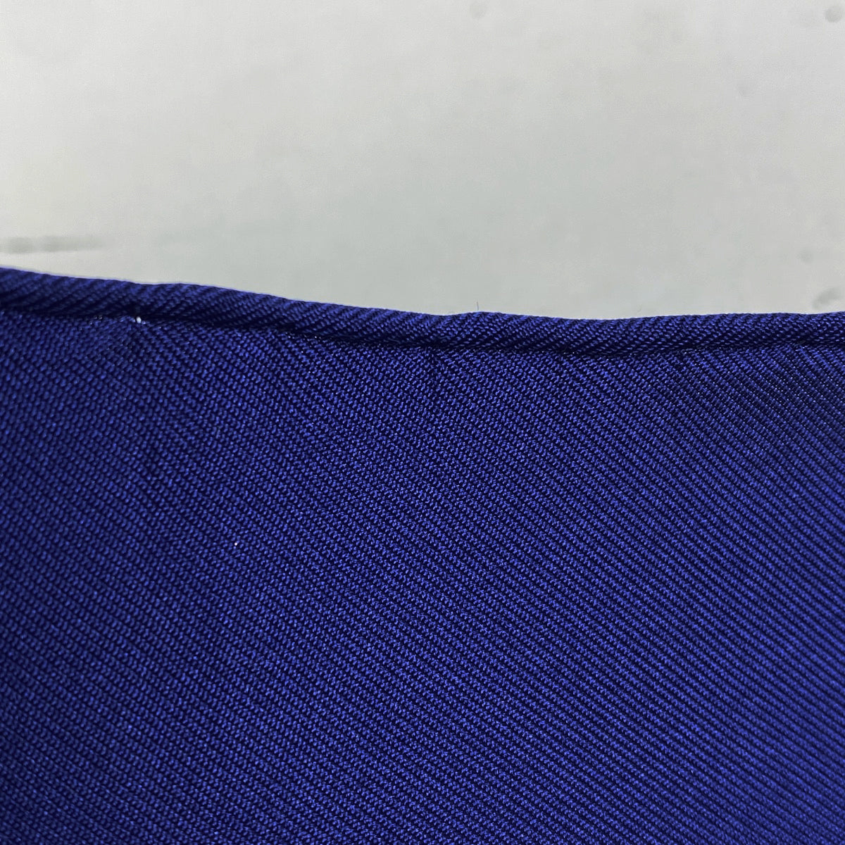 バイセル公式】エルメス カレ 90 LES PARURES DU VENT 風の装い