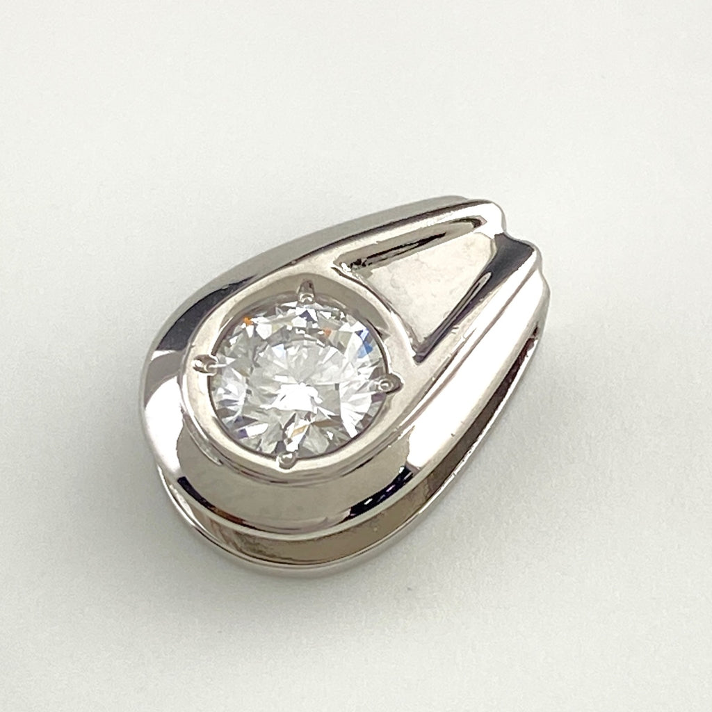 ダイヤモンド ペンダントトップ プラチナ ペンダントトップ Pt900 ダイヤモンド レディース 【中古】nbjwl