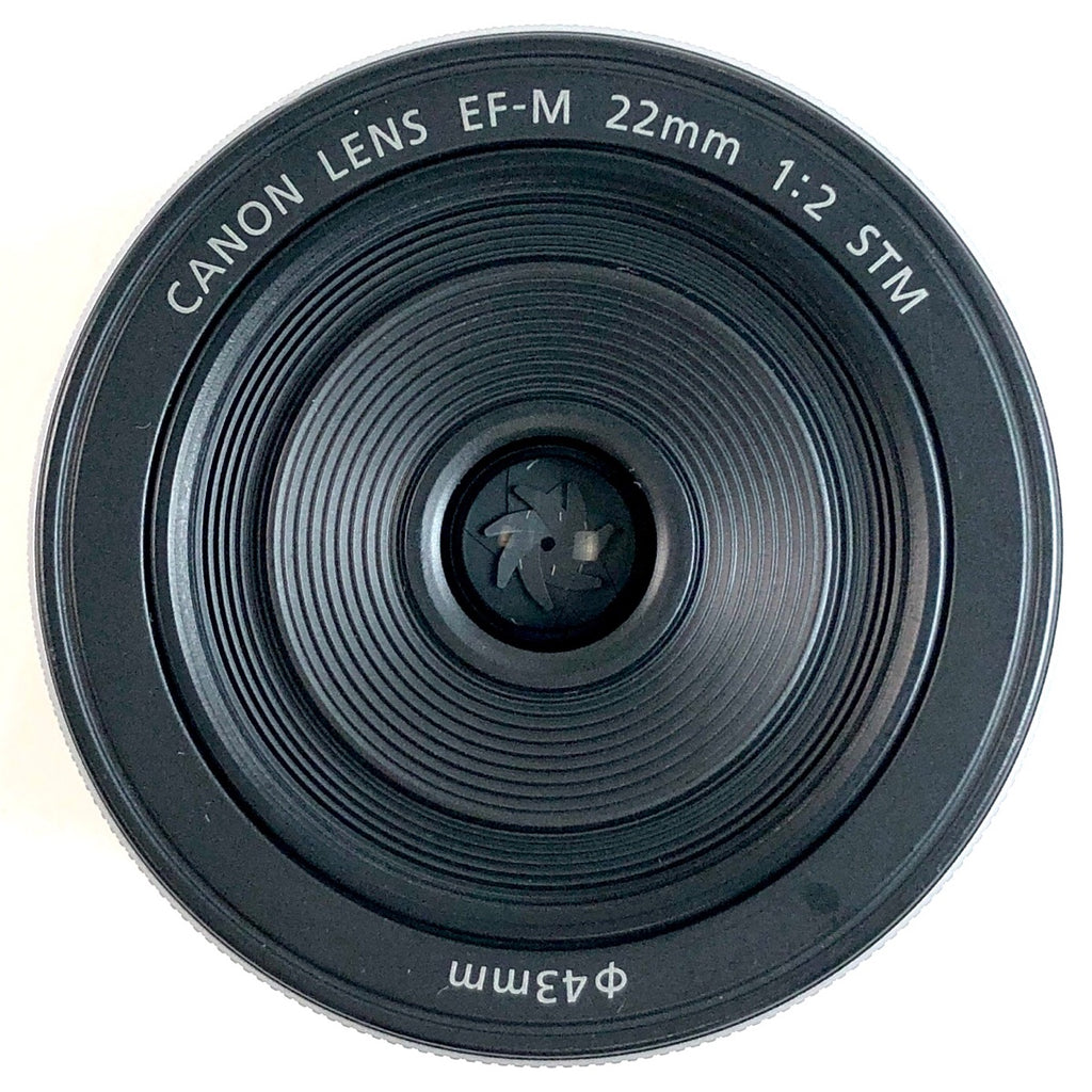 極美品Canon キヤノンEF-M 22mm F2 STM レンズ シルバー Amazon.co.jp: Canon EF-M 22mm f/2.0 STMレンズ(シルバー