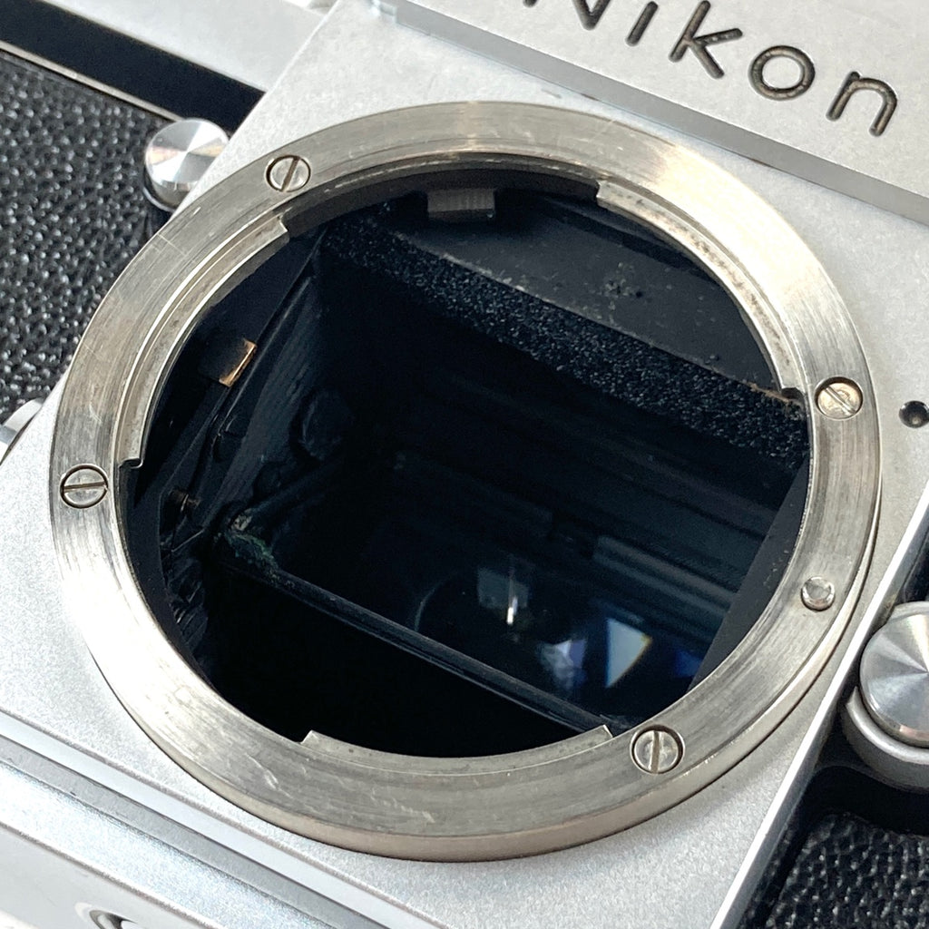 ニコン Nikon F アイレベル シルバー ボディ フィルム マニュアルフォーカス 一眼レフカメラ 【中古】cambb