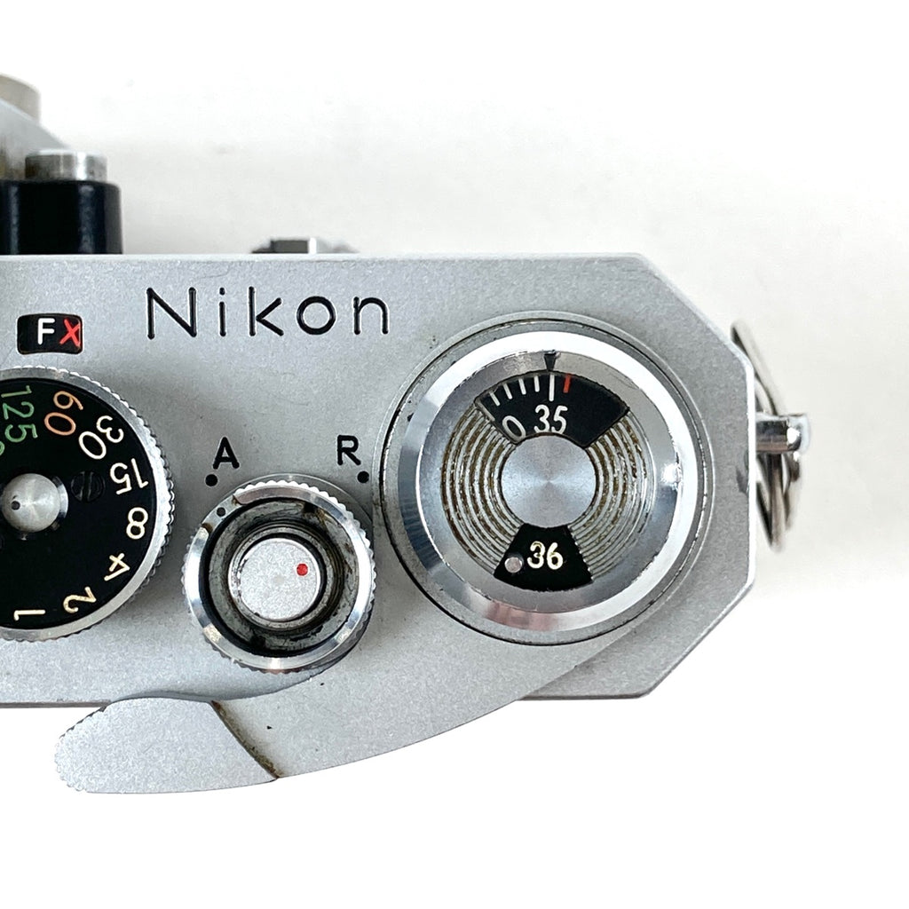 ニコン Nikon F アイレベル シルバー ボディ フィルム マニュアルフォーカス 一眼レフカメラ 【中古】cambb