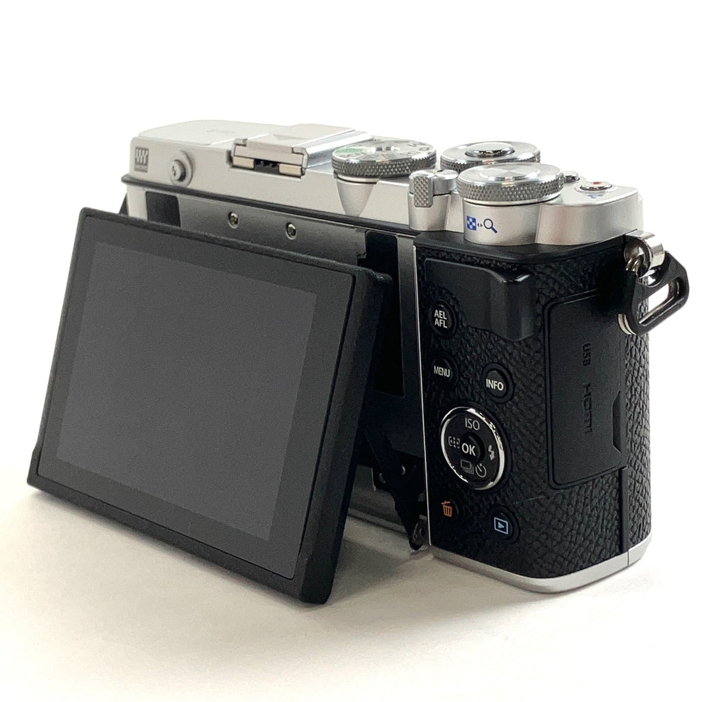 オリンパス OLYMPUS PEN E-P7 14-42mm EZレンズキット シルバー デジタル ミラーレス 一眼カメラ 【中古】cambb