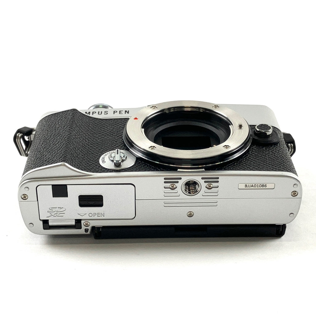 オリンパス OLYMPUS PEN E-P7 14-42mm EZレンズキット シルバー デジタル ミラーレス 一眼カメラ 【中古】cambb
