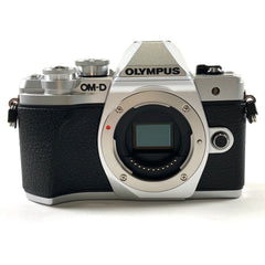 オリンパス OLYMPUS OM-D E-M10 Mark III ボディ シルバー デジタル ミラーレス 一眼カメラ 【中古】cambb
