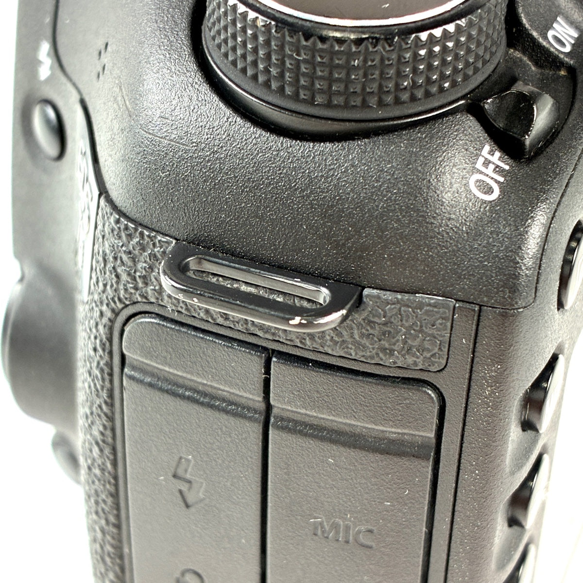 Canon キヤノン/デジタル一眼 ボディ/EOS 7D ボディ/2461202646/Bランク/63【中古】 Canon キヤノン/デジタル一眼 ボディ/EOS 7D ボディ/2461202646
