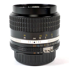 ニコン Nikon Ai-S NIKKOR 85mm F2 一眼カメラ用レンズ（マニュアルフォーカス） 【中古】cambb