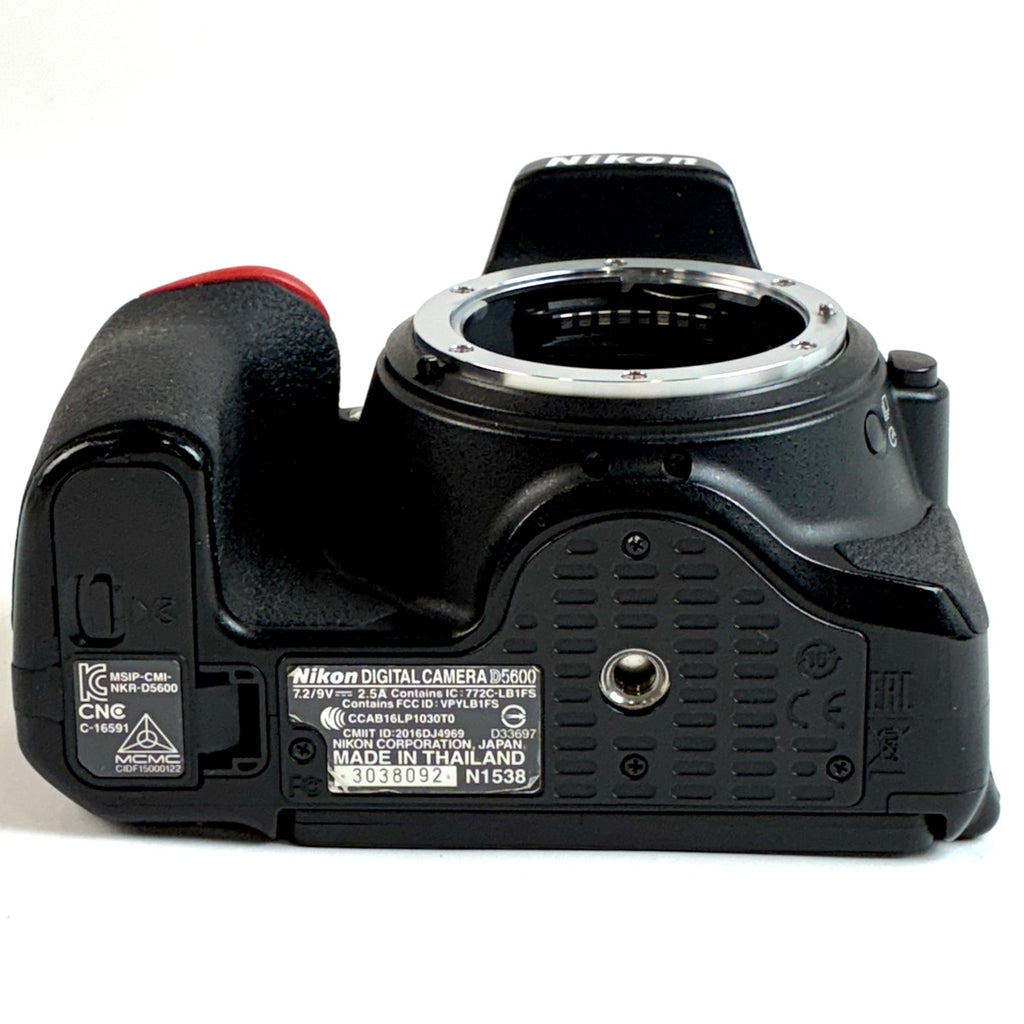 ニコン Nikon D5600 ボディ デジタル 一眼レフカメラ 【中古】cambb
