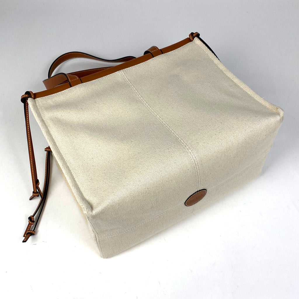 ロエベ クッショントート ラージ ショルダーバッグ アナグラム トートバッグ キャンバス ホワイト レディース 【中古】brbag