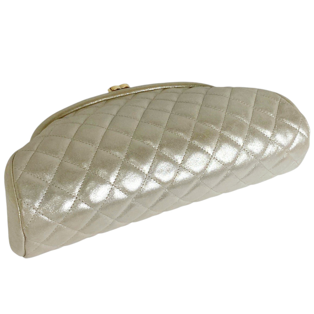 シャネル ココマーク クラッチバッグ マトラッセ クラッチバッグ レザー シルバー レディース 【中古】brbag