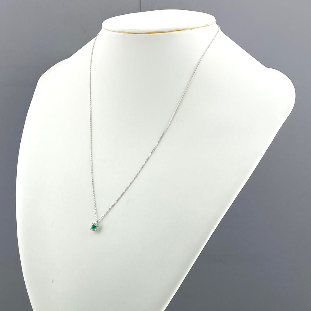 エメラルド デザインネックレス プラチナ ペンダント メレダイヤ ネックレス Pt900 Pt850 エメラルド レディース 【中古】nbjwl