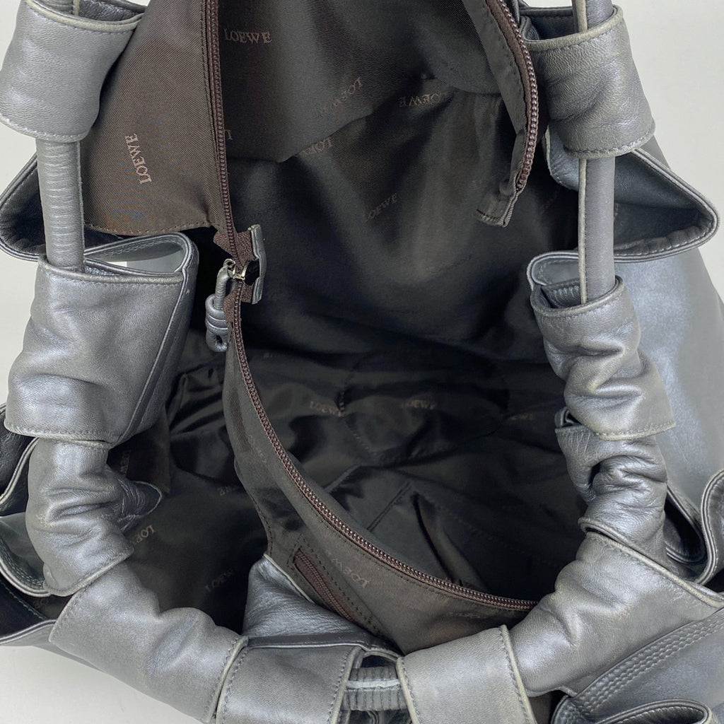 ロエベ ナッパアイレ アナグラム ハンドバッグ レザー シルバー レディース 【中古】brbag