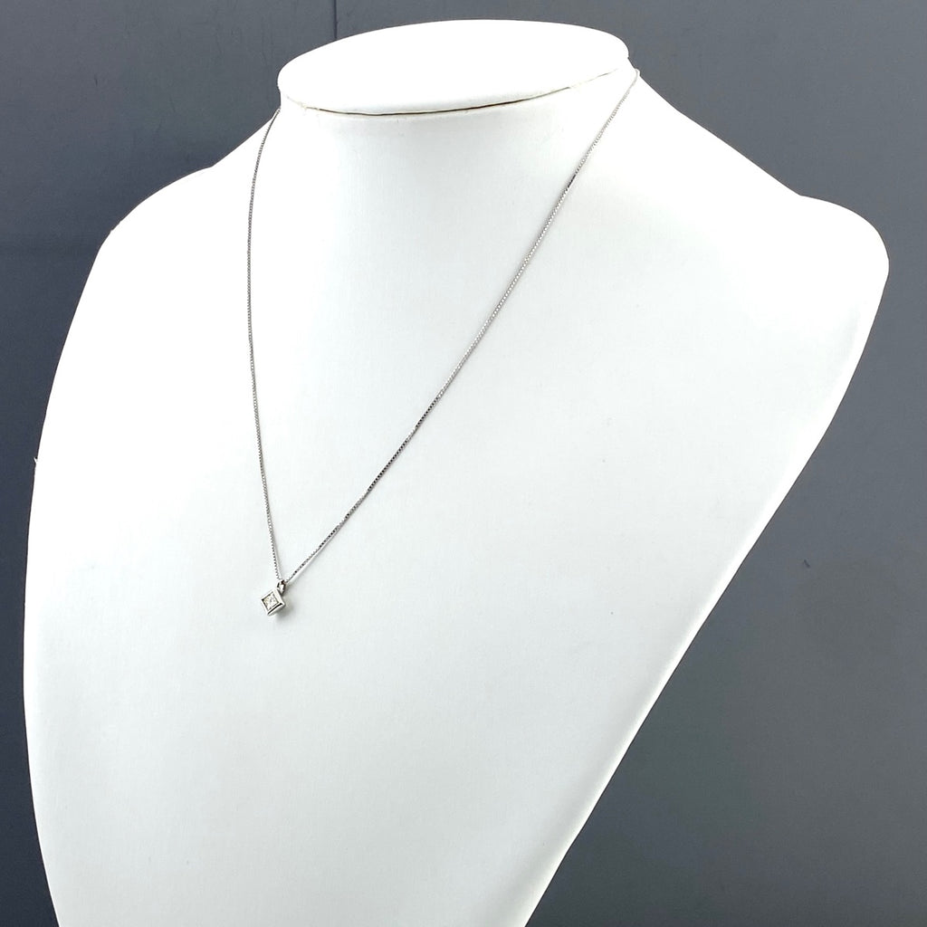 メレダイヤ デザインネックレス プラチナ ペンダント ネックレス Pt900 Pt850 ダイヤモンド レディース 【中古】nbjwl