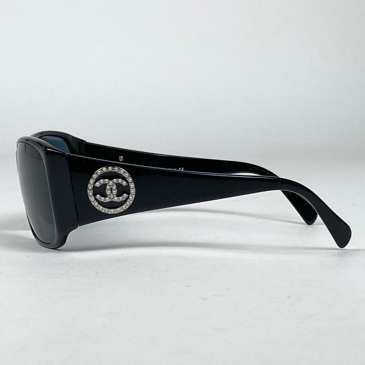 シャネル　CHANEL パール　ロゴ　ココマーク　サングラス　メガネ　黒 バイセル公式】シャネル ココマーク フェイクパール サングラス アイ