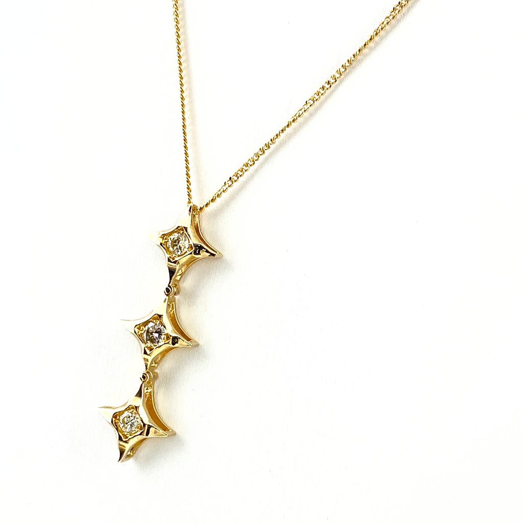 メレダイヤ デザインネックレス YG イエローゴールド ペンダント ネックレス K18 ダイヤモンド レディース 【中古】nbjwl