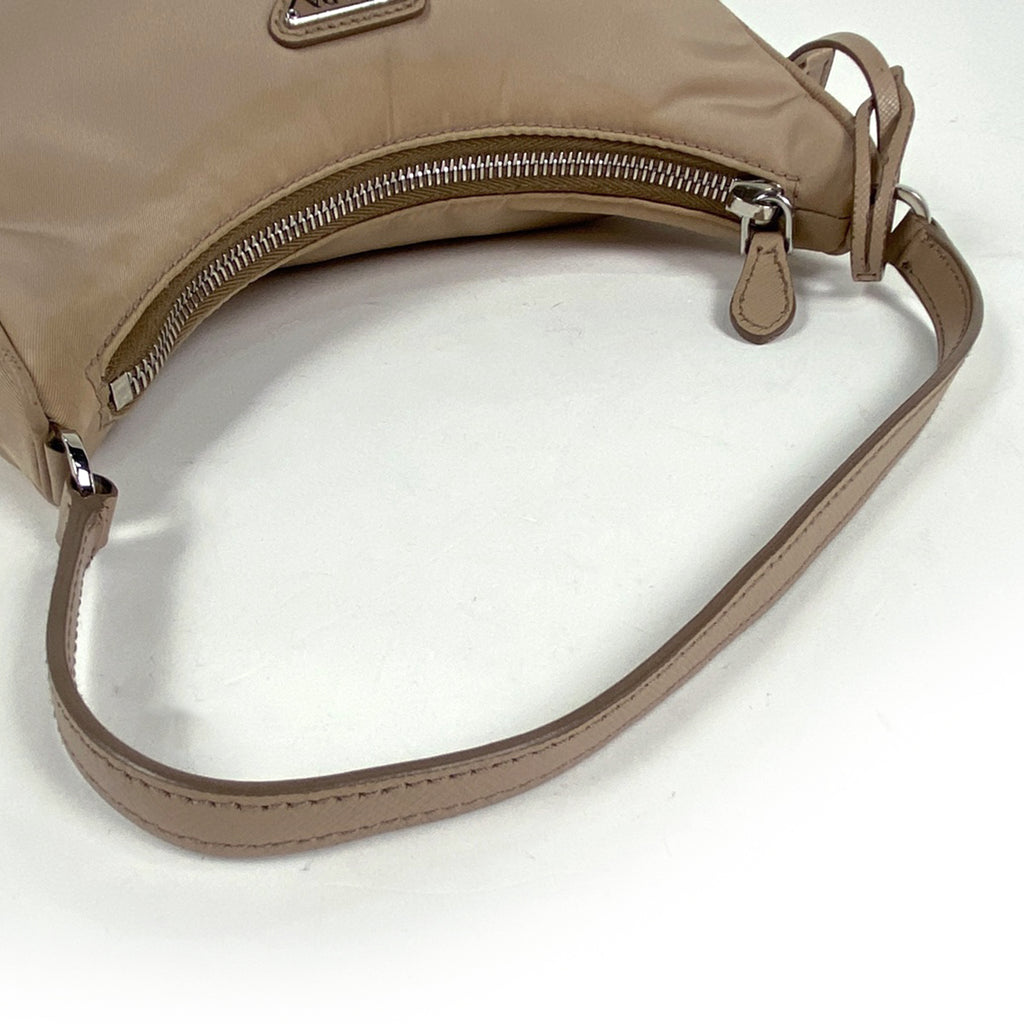 プラダ ロゴプレート ハンドバッグ 手提げ ハンドバッグ ナイロン ベージュ レディース 【中古】brbag