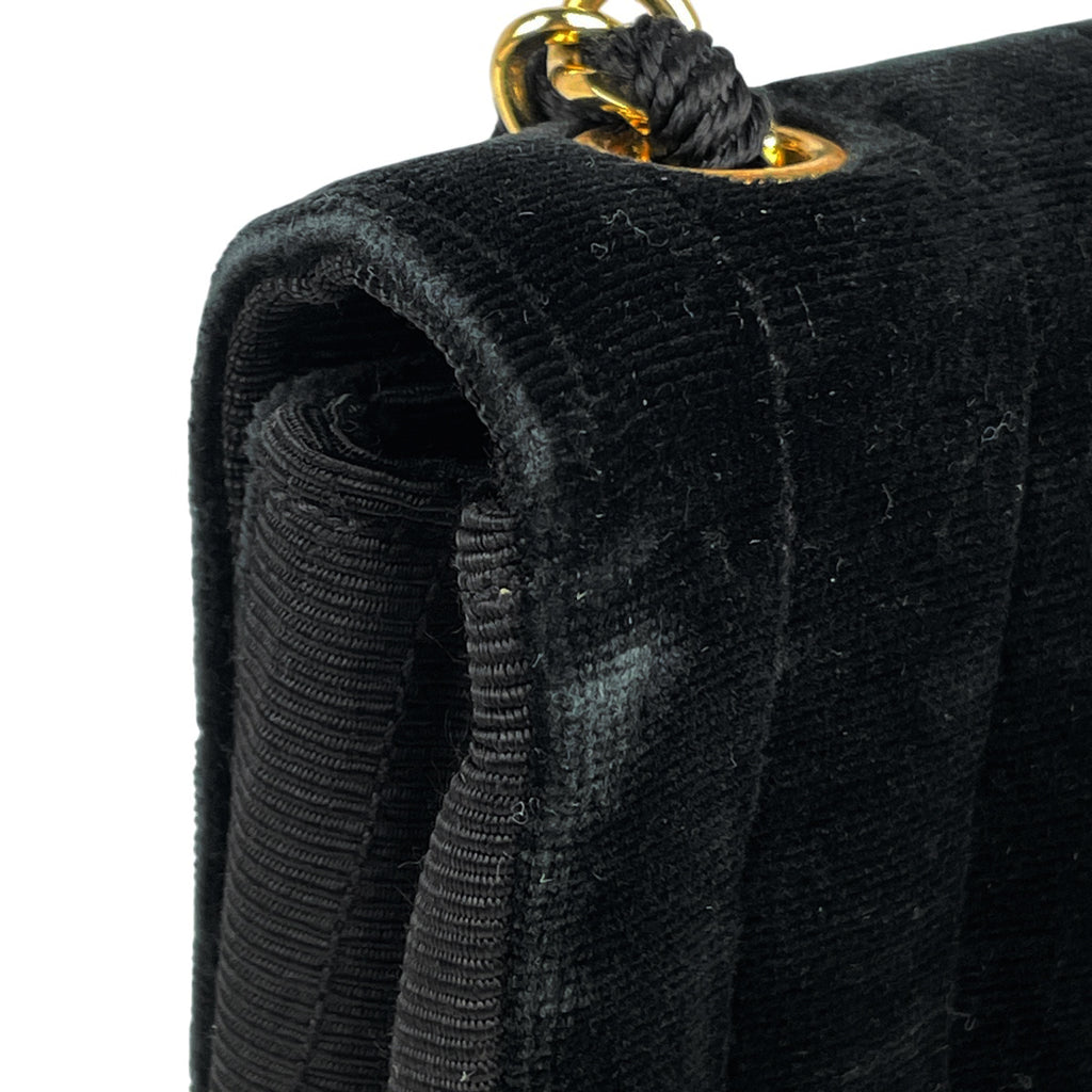 シャネル ココマーク チェーン ショルダーバッグ マドモアゼル 肩掛け ショルダーバッグ ベロア ブラック P3224 レディース 【中古】brbag