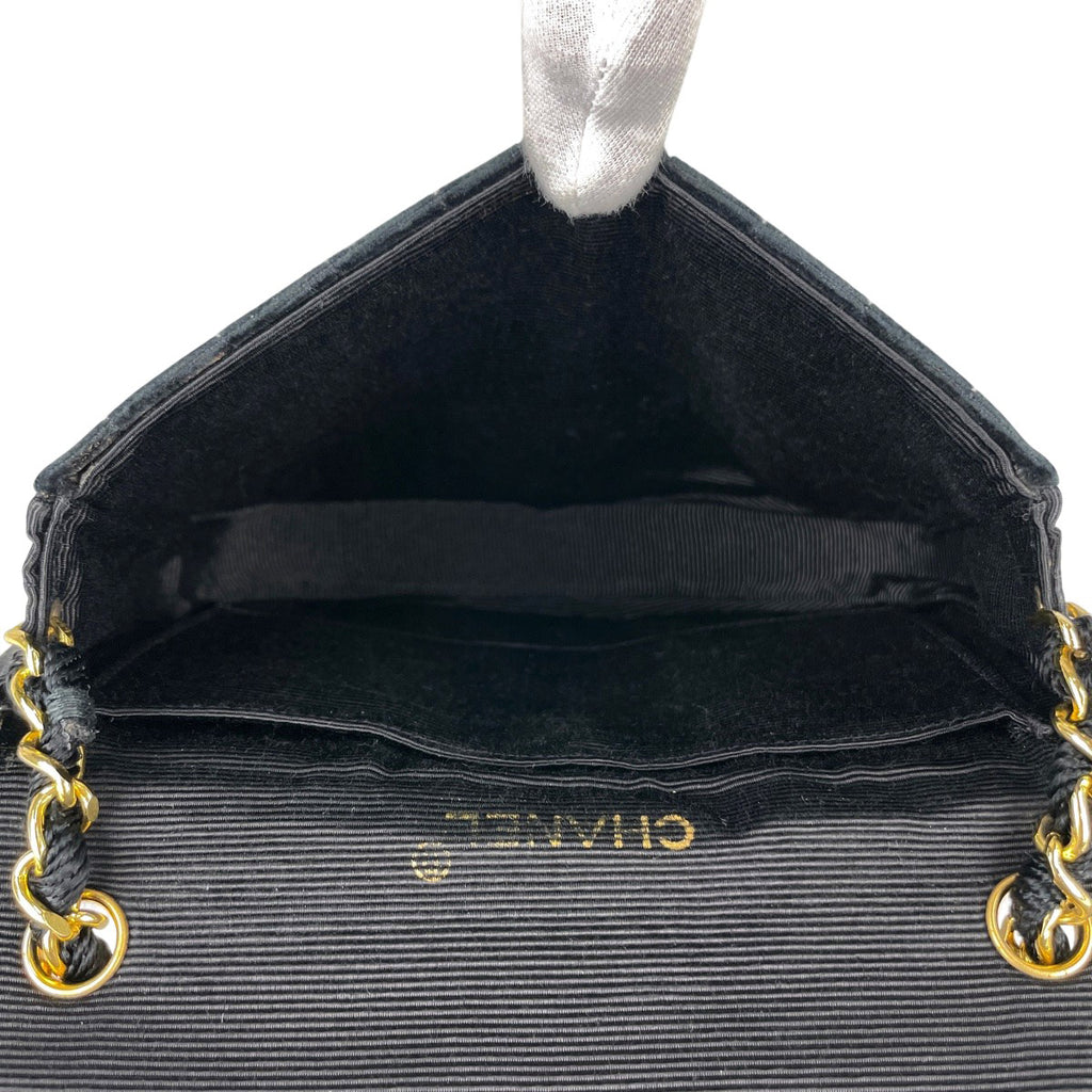 シャネル ココマーク チェーン ショルダーバッグ マドモアゼル 肩掛け ショルダーバッグ ベロア ブラック P3224 レディース 【中古】brbag