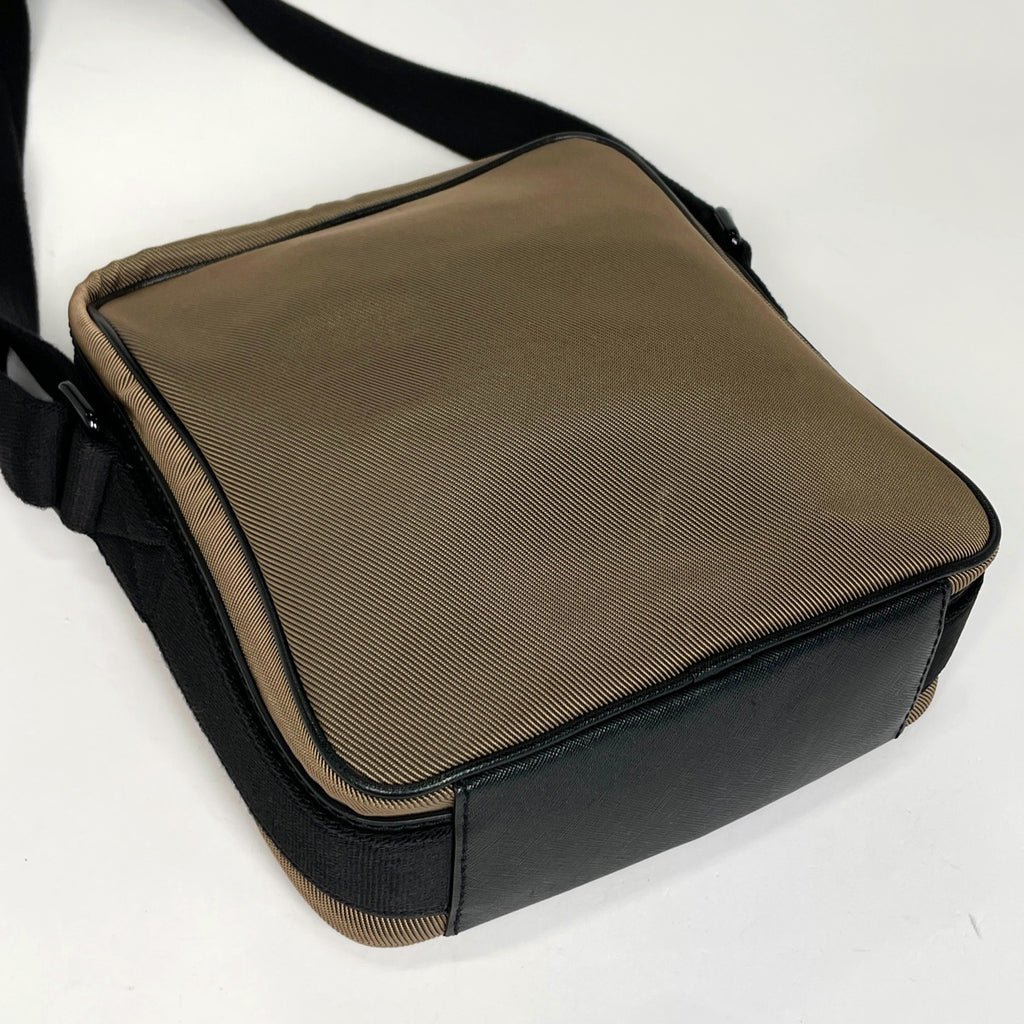バーバリー ロゴ ショルダーバッグ エスタブリッシュド 斜め掛け ショルダーバッグ ナイロン グリーンベージュ ブラック レディース 【中古】brbag