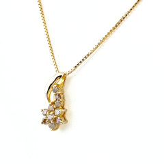 フラワーモチーフ デザインネックレス YG イエローゴールド ペンダント 花 ネックレス K18 750 ダイヤモンド レディース 【中古】nbjwl