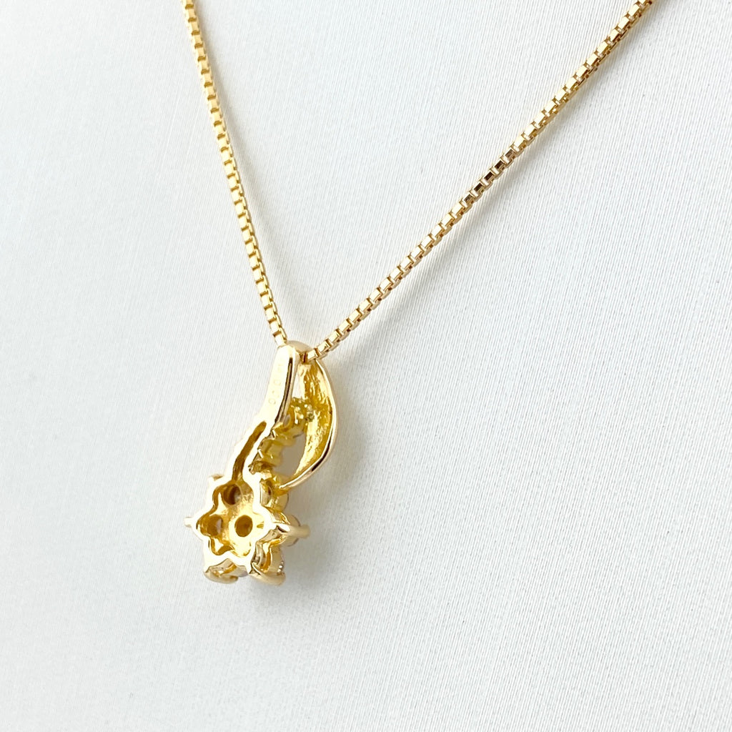 フラワーモチーフ デザインネックレス YG イエローゴールド ペンダント 花 ネックレス K18 750 ダイヤモンド レディース 【中古】nbjwl