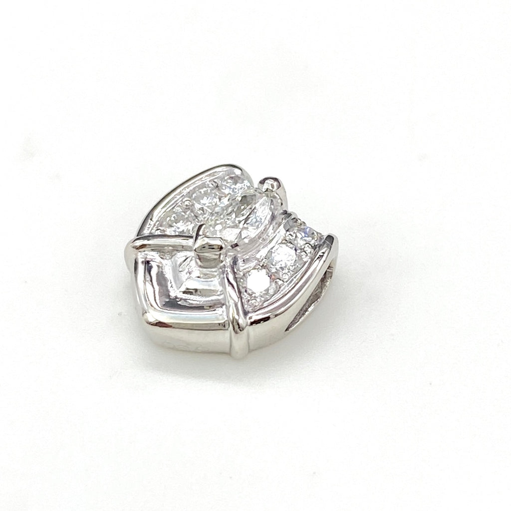 メレダイヤ ペンダントトップ プラチナ ペンダントトップ Pt900 ダイヤモンド レディース 【中古】nbjwl