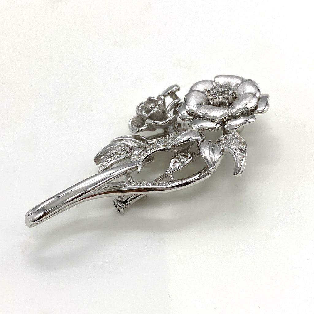 フラワーモチーフ デザインブローチ WG ホワイトゴールド メレダイヤ 花 ダイヤモンド ブローチ K18 K14 WG レディース 【中古】nbjwl