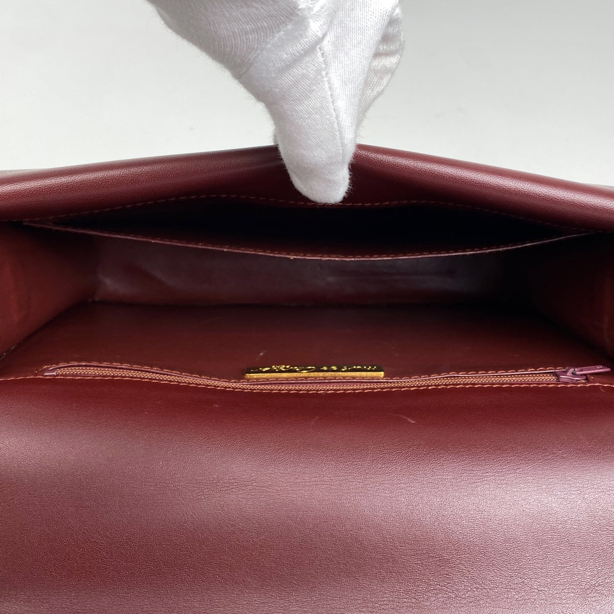 美品✨カルティエ ショルダーバッグ マストライン フラップ 背面Cドゥ金具 Cartier カルティエ CARTIER マストライン ショルダーバッグ ダブル