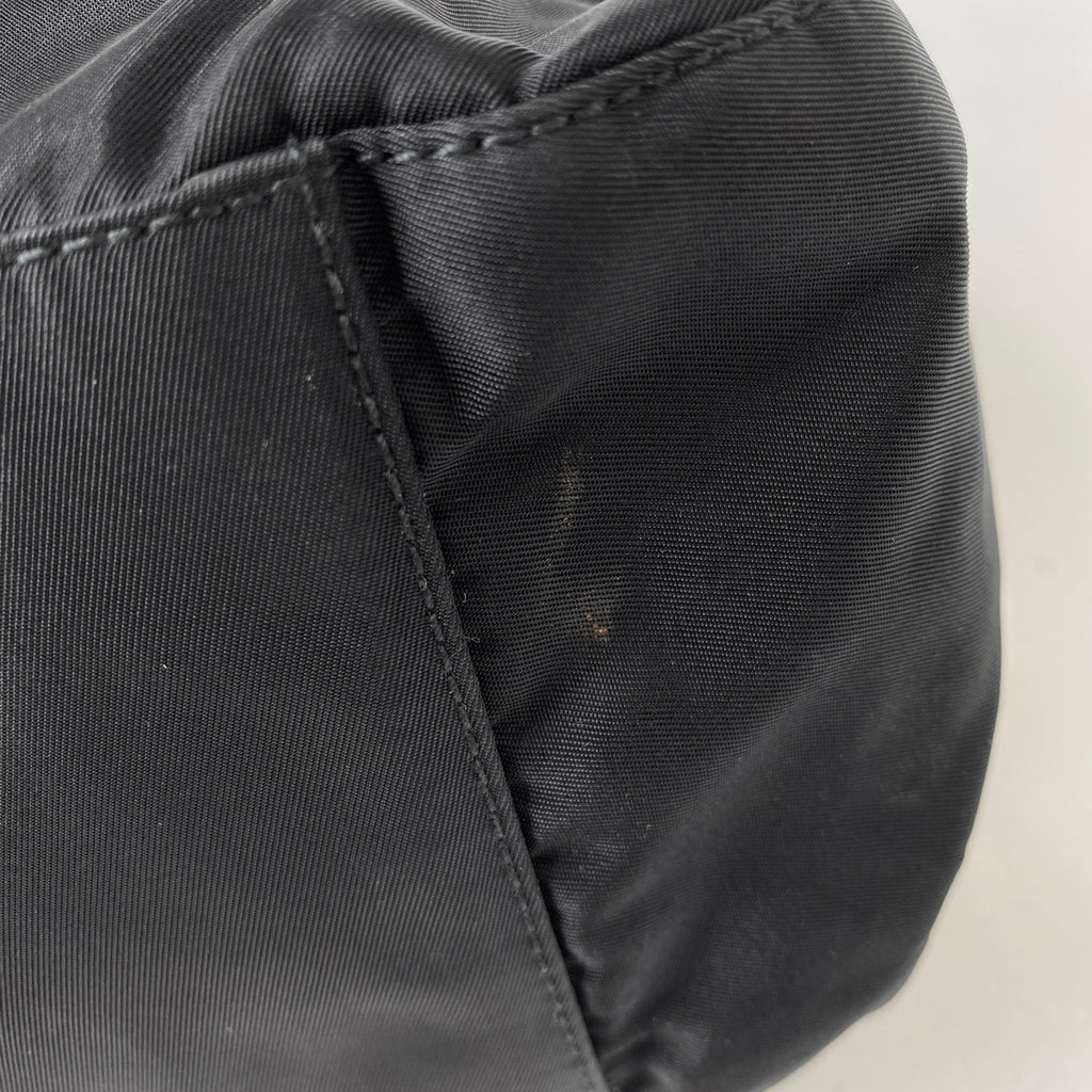 プラダ ロゴプレート ショルダーバッグ ワンショルダー 肩掛け ショルダーバッグ ナイロン ネロ(ブラック) B8171 レディース 【中古】brbag