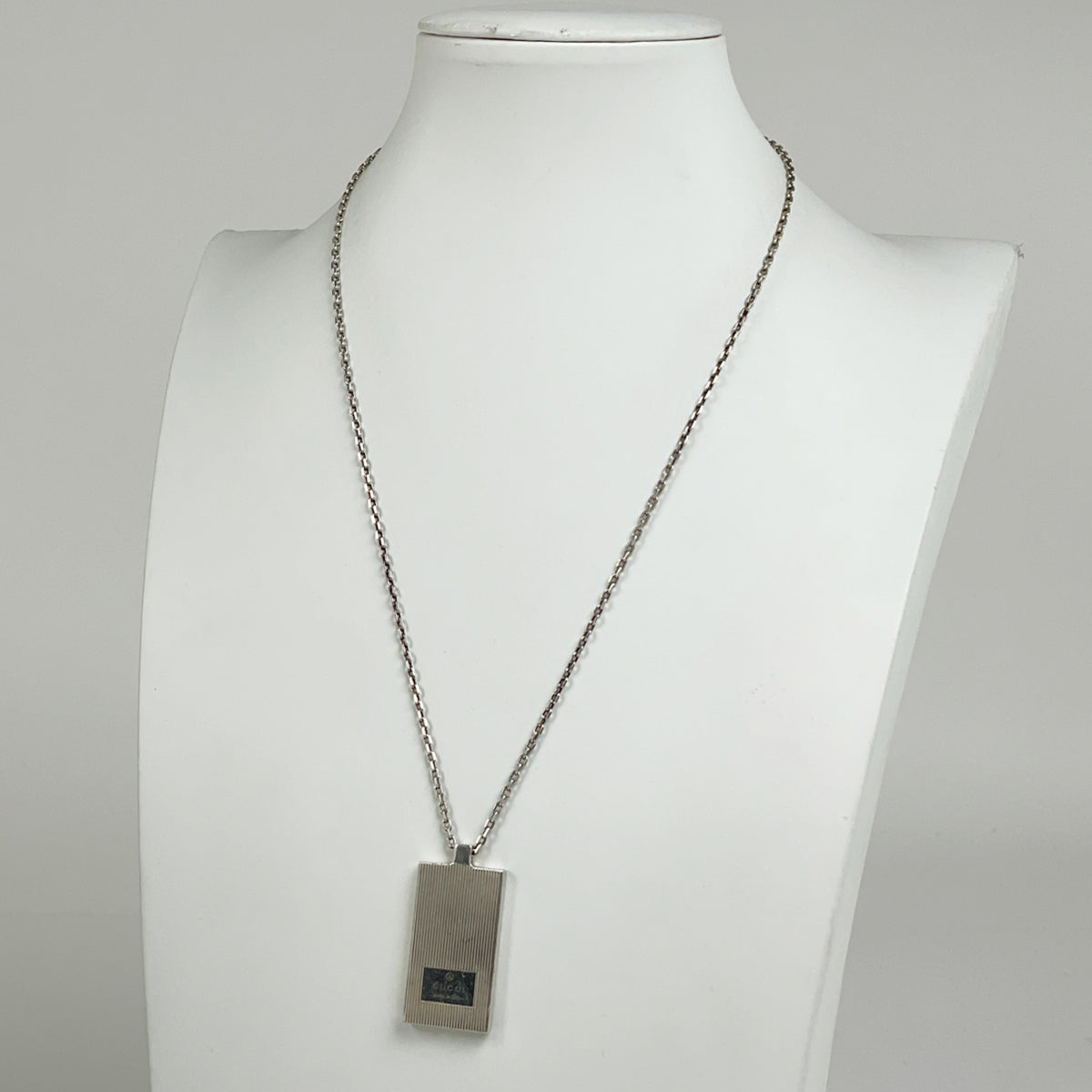 バイセル公式】グッチ ロゴ ネックレス プレート ネックレス シルバー