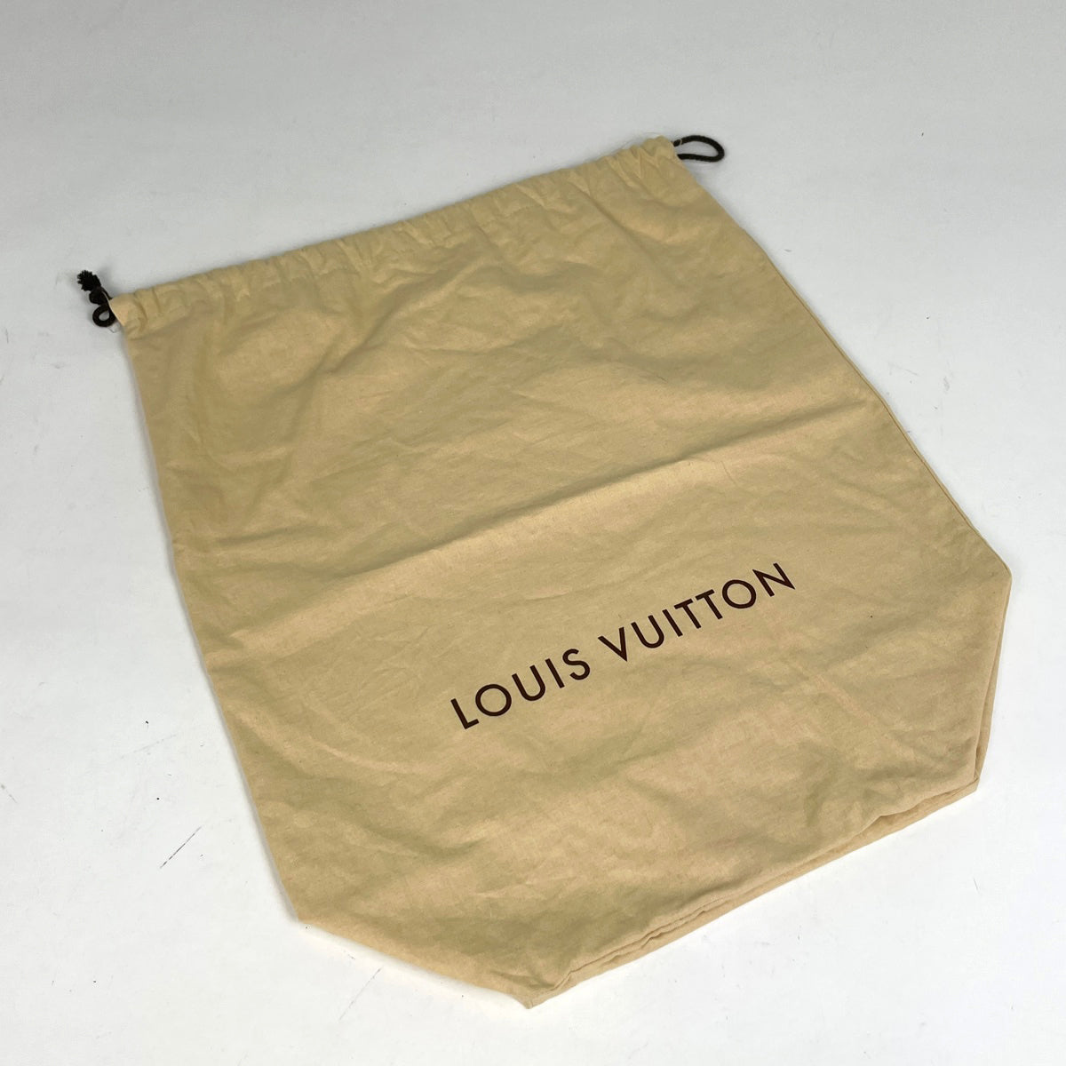 ルイ・ヴィトン ユタ サックプラ 斜め掛け ショルダーバッグ レザー