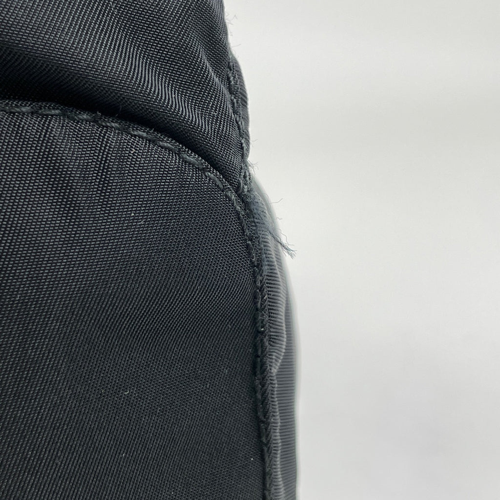 プラダ ロゴプレート　リュックサック バッグパック リュック ナイロン ネロ(ブラック) B2811 レディース 【中古】brbag