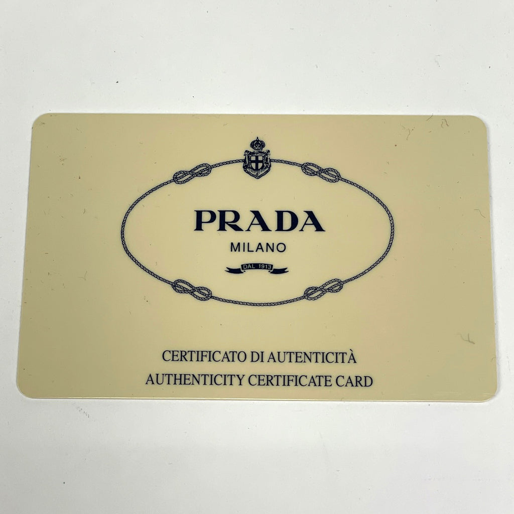 プラダ ロゴプレート　リュックサック バッグパック リュック ナイロン ネロ(ブラック) B2811 レディース 【中古】brbag