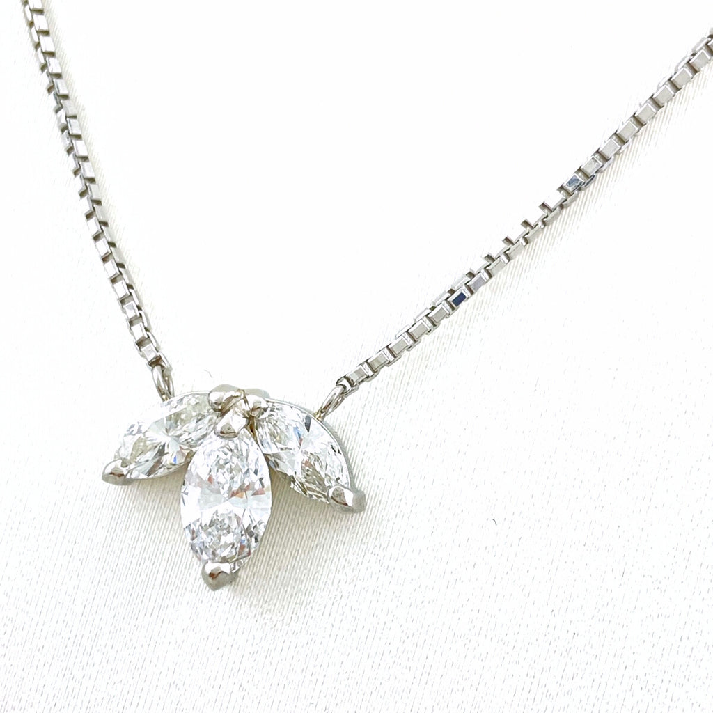 ダイヤモンド デザインネックレス プラチナ ペンダント ネックレス Pt900 Pt850 ダイヤモンド レディース 【中古】nbjwl