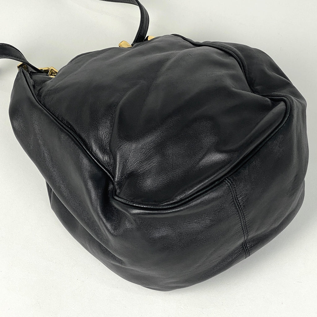 ロエベ アナグラム ショルダーバッグ ショルダーバッグ レザー ブラック レディース 【中古】brbag