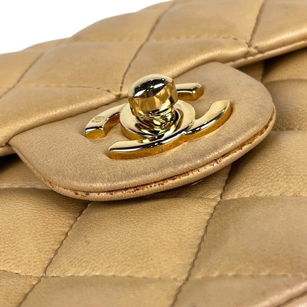 シャネル ミニ マトラッセ シングルフラップ チェーン ショルダーバッグ ココマーク ショルダーバッグ レザー ベージュ A01115 レディース 【中古】brbag