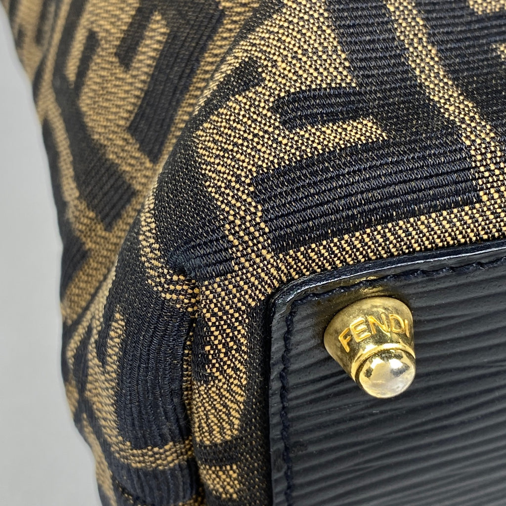 【FENDI】ハンドバッグ　ズッカ柄　ナイロン　ブラウン 楽天市場】FENDI フェンディ マンマバケット ナイロンキャンバス