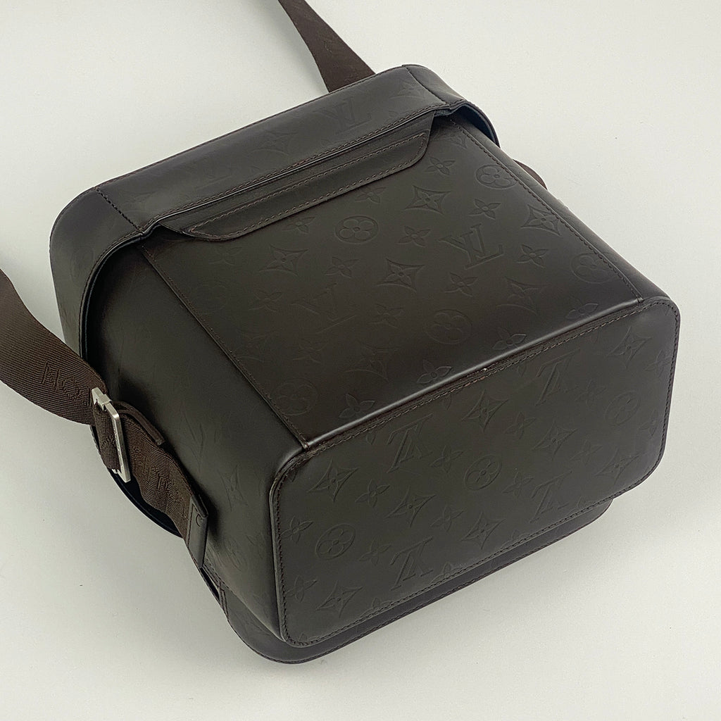 ルイ・ヴィトン チャーリー カメラバッグ ショルダーバッグ モノグラムグラセレザー カフェ(ダークブラウン) M46510 メンズ 【中古】brbag