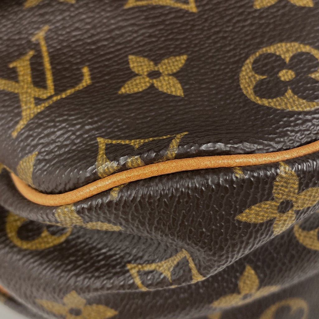 ルイ・ヴィトン ソミュール 30 斜め掛け ショルダーバッグ モノグラム ブラウン M42256 レディース 【中古】brbag