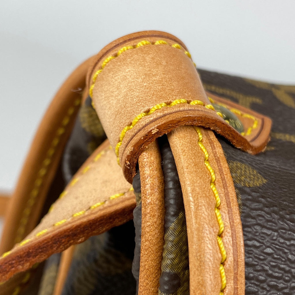 ルイ・ヴィトン ソミュール 30 斜め掛け ショルダーバッグ モノグラム ブラウン M42256 レディース 【中古】brbag