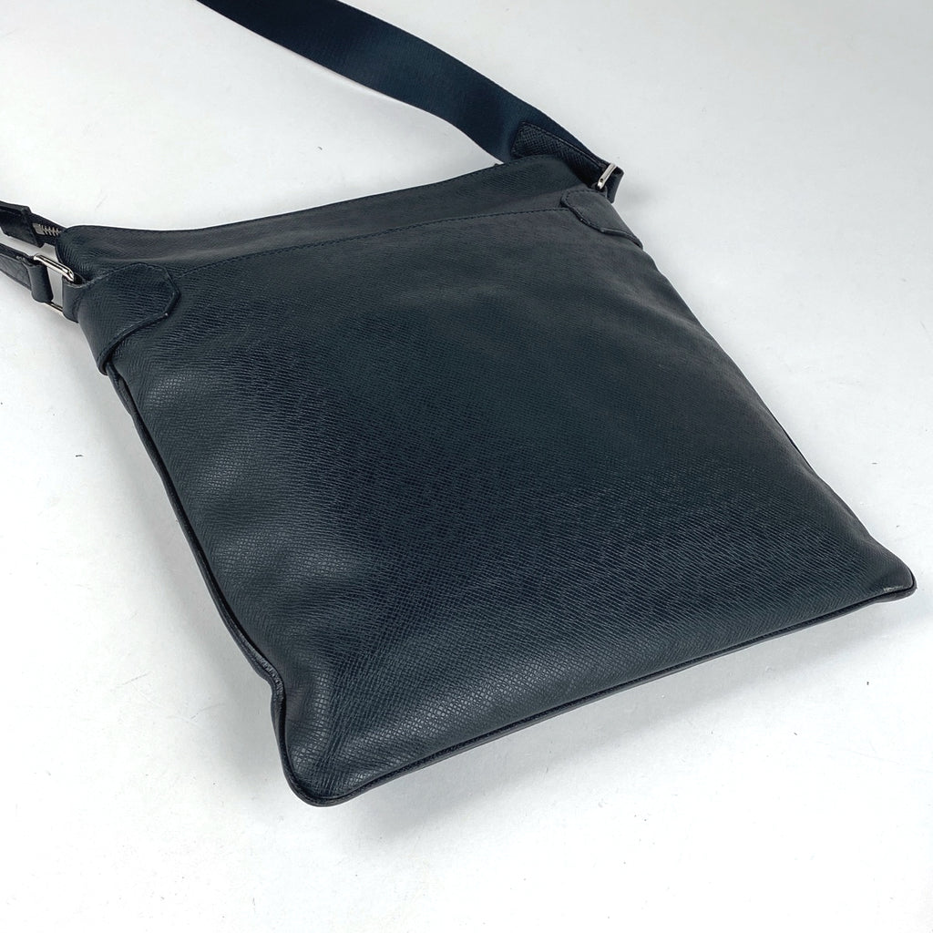ルイ・ヴィトン サシャ 斜め掛け ショルダーバッグ タイガ ボレアル(ネイビー) M32629 メンズ 【中古】brbag