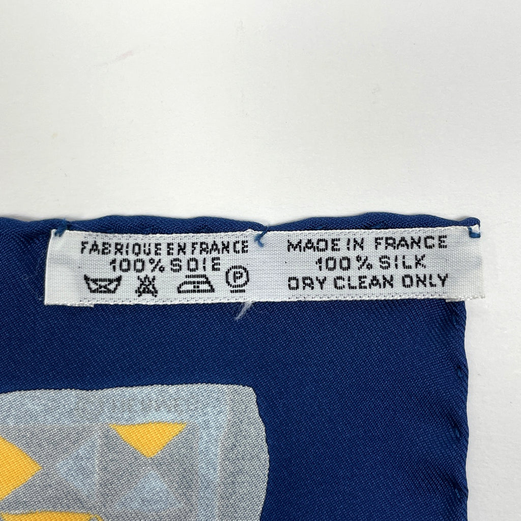 エルメス カレ 90 PERSONA 仮面 スカーフ シルク シルク(100％） ブルー マルチカラー レディース 【中古】brbag