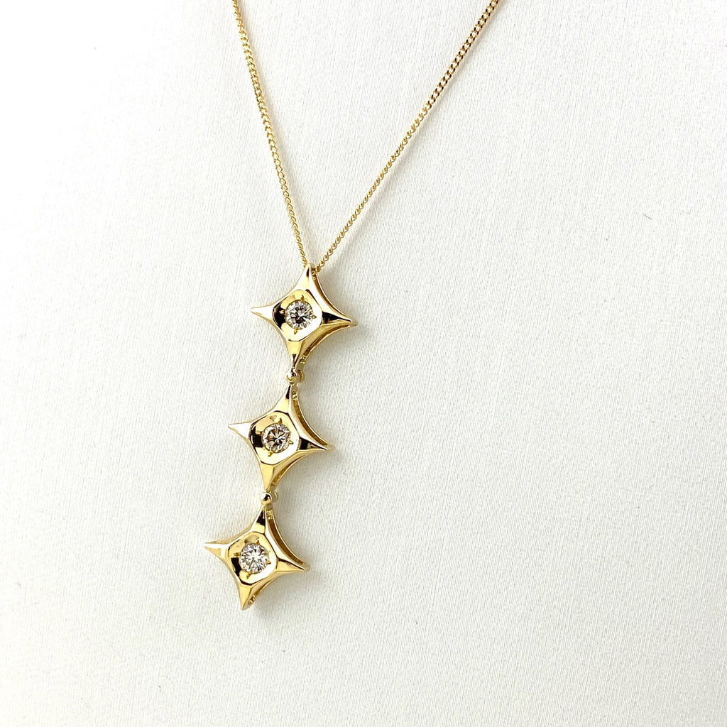 メレダイヤ デザインネックレス YG イエローゴールド ペンダント ネックレス K18 ダイヤモンド レディース 【中古】nbjwl