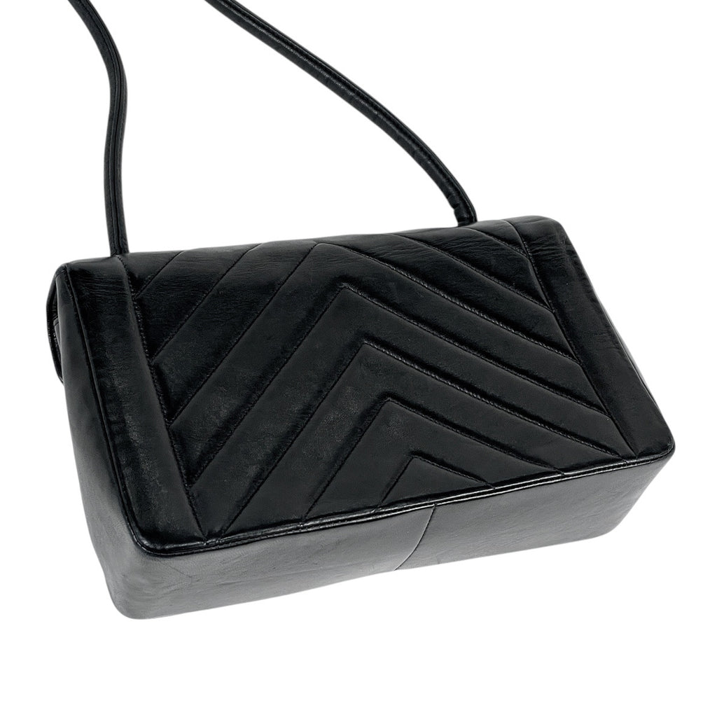 シャネル ココマーク ショルダーバッグ Vステッチ ショルダーバッグ レザー ブラック レディース 【中古】brbag