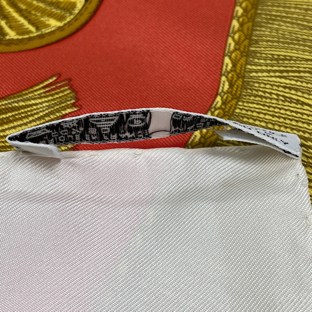 エルメス カレ 90 Poste et Cavalerie サーベル飾り袋 スカーフ シルク ホワイト マルチカラー レディース 【中古】brbag