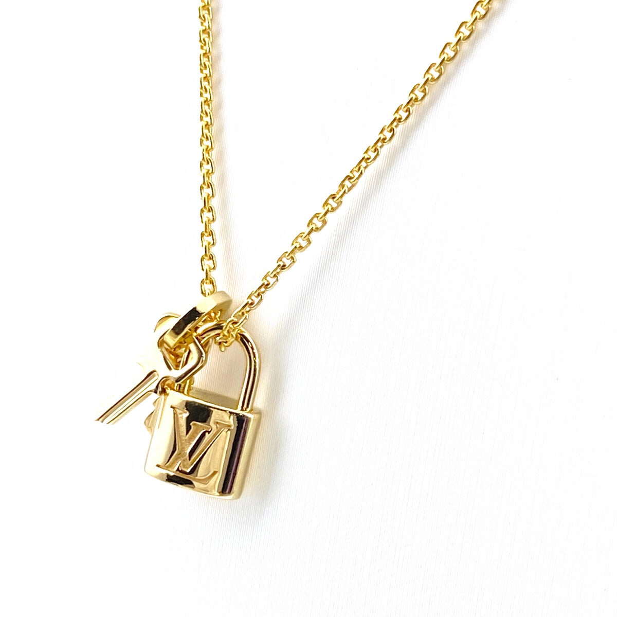 ☆美品☆ 【ルイヴィトン】 ネックレス カデナ 真鍮 ゴールド パドロック 楽天市場】LOUIS VUITTON ルイ ヴィトン パドロック ゴールド
