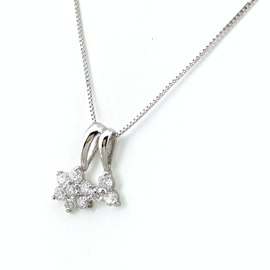 フラワーモチーフ デザインネックレス プラチナ ペンダント メレダイヤ 花 ネックレス Pt900 Pt850 ダイヤモンド レディース 【中古】nbjwl