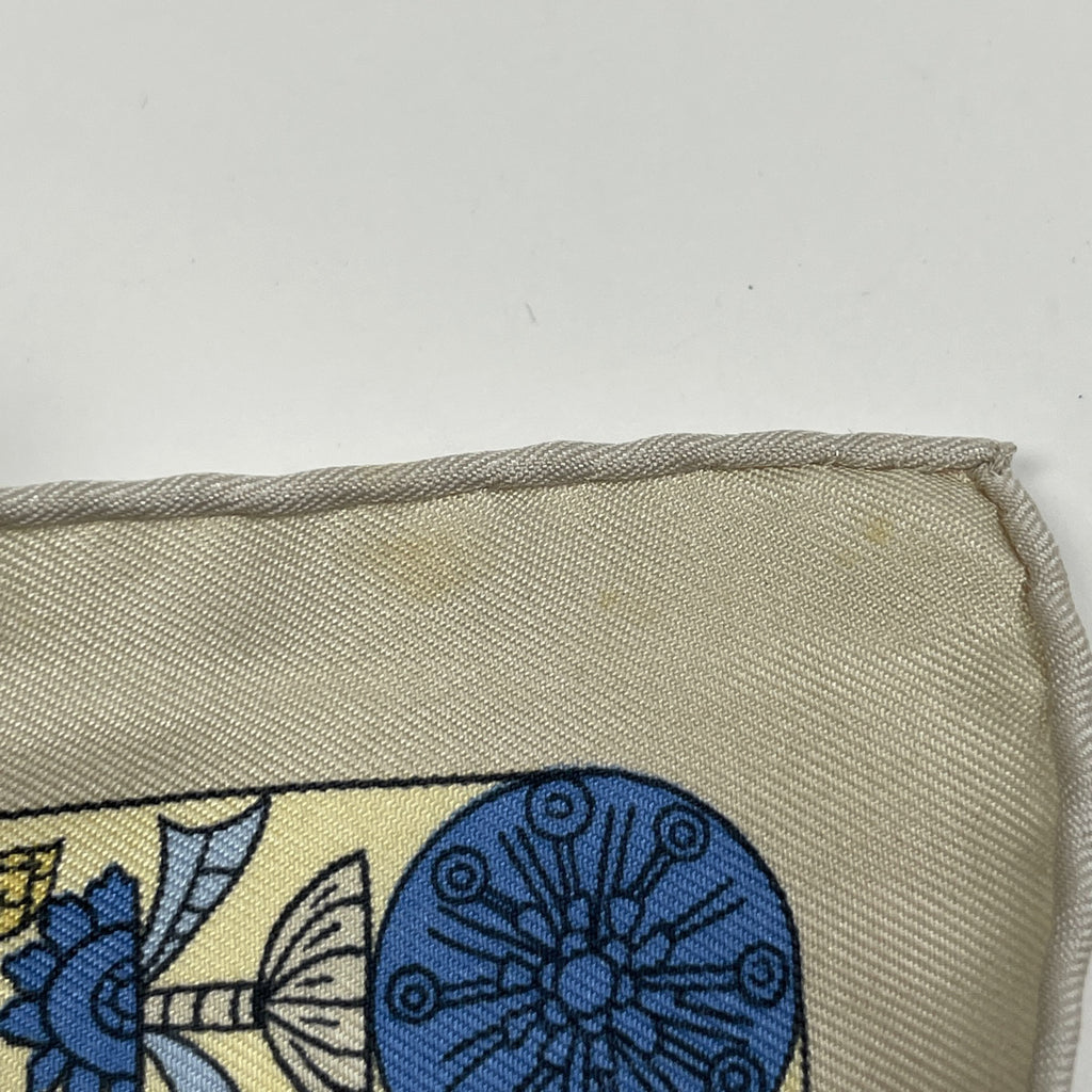 エルメス プチカレ TORANA 塔門 象 スカーフ シルク ベージュ マルチカラー レディース 【中古】brbag